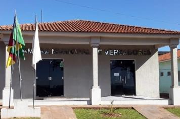 RESOLUÇÃO REGULAMENTA O USO DOS CANAIS OFICIAIS DE COMUNICAÇÃO DA CÂMARA